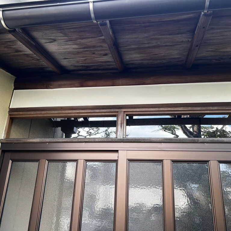 屋外塗り壁補修工事